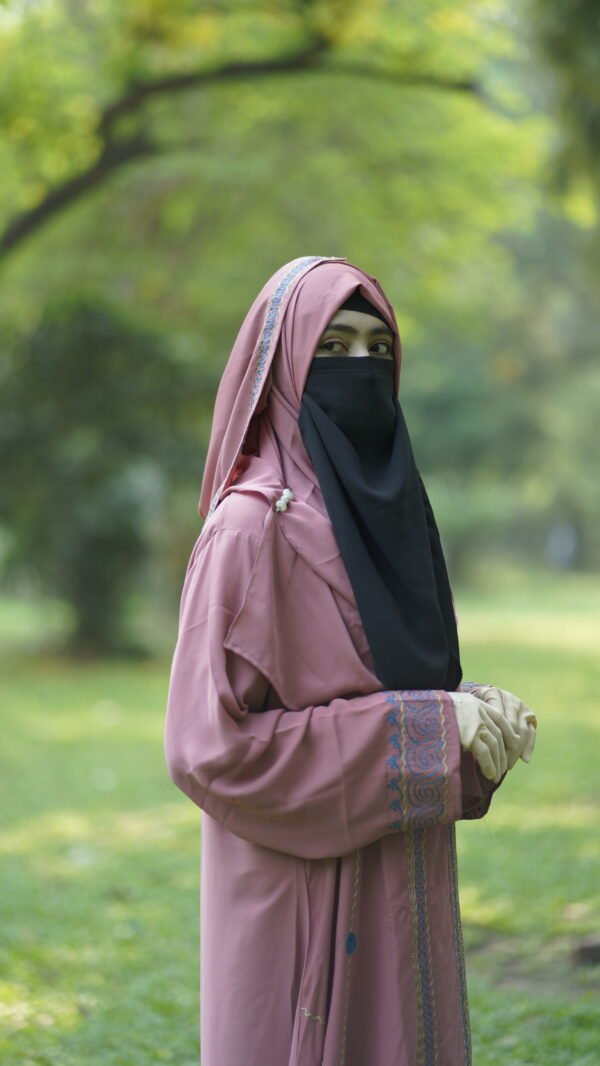 গোলাপী (আল নূর আবায়া) - Image 3